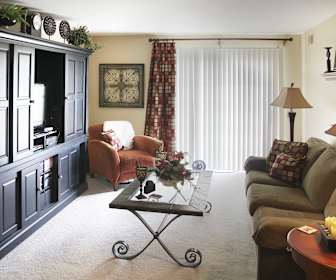 Chateau Royale Apartments, Midlothian, IL