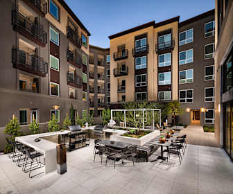 Apartments For Rent In Woodland Hills Ca 875 Rentals Apartmentguide Com