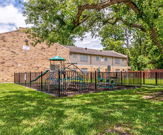 Mosaic Apts, The Montessori School On 11th Street, Beaumont, TX