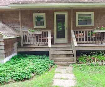 Houses For Rent in 01477 | ApartmentGuide.com
