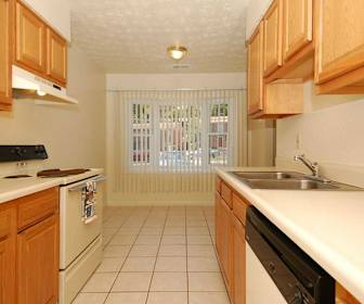 2444 Madison Rd 1508 Cincinnati Hyde Park Oh 45208 Mls 1554617 Kitchen Aid Appliances Vintage Appliances White Appliances