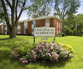Colonial Gardens & Cherbourg Apartments, Shawnee Mission East High School, Prairie Village, KS
