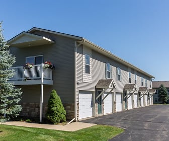 view of front of property with a front lawn, Fieldstone Apartments