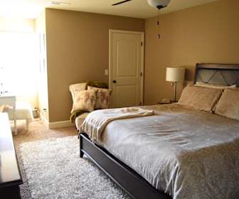 Eagle Creek Apartments For Rent 75 Apartments Lees Summit Mo Apartmentguide Com