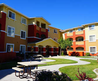 Apartments Under 800 In Sparks Nv Apartmentguide Com