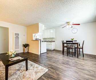Apartments For Rent In Reseda Ca 598 Rentals Apartmentguide Com