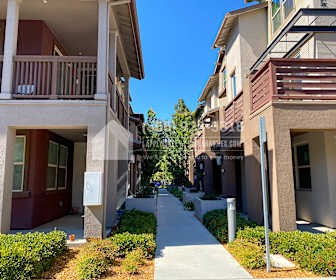 Apartments Near Pomeroy Avenue Santa Clara Ca Apartmentguide Com