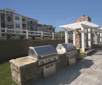 view of nearby features featuring an outdoor kitchen, Spruce Ridge Apartments