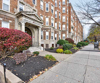 Pet Friendly Apartments For Rent In Boston University Ma
