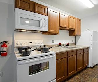 Woodworth Park Apartments, Struthers, OH
