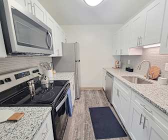 Squires Manor Apartment Homes, Clairton, PA