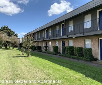 Chateau Nederland Apartments, Woodcrest Elementary School, Port Neches, TX