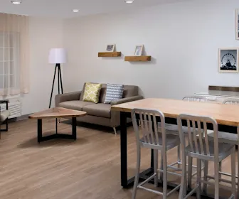 Furnished Studio - Louisville - Airport, Smoketown, Louisville, KY