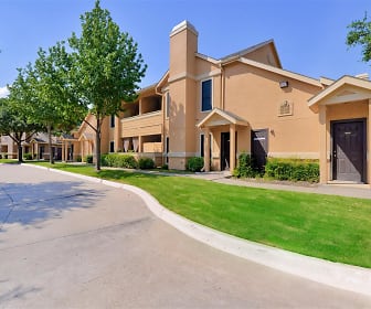view of front of home featuring a front yard, The Winsted at Valley Ranch