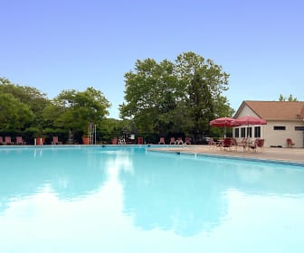 view of pool, The Crossings at Plainsboro