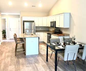 Addison Place, 43617, OH