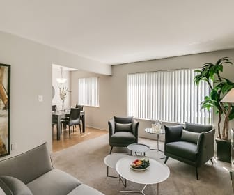 living room with hardwood floors and natural light, Bloomfield Square Apartments