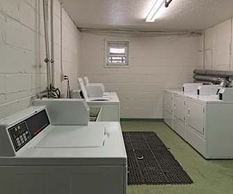 Apartments Under 500 In Dearborn Mi Apartmentguide Com