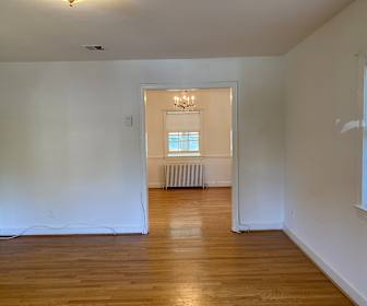 Ashton Heights Apartments For Rent 202 Apartments Arlington Va Apartmentguide Com
