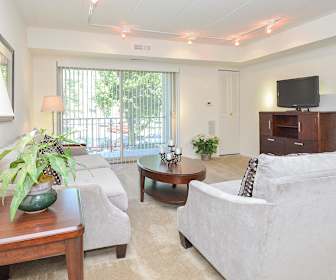 Apartments For Rent In Newtown Pa 81 Rentals Apartmentguide Com