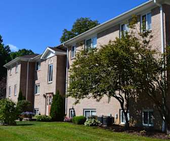 Mill Creek Village, Hilltop Elementary School, Canfield, OH