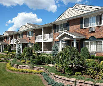 Apartment In West Babylon Ny