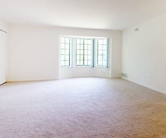 spare room with carpet and natural light, Ashton Pines