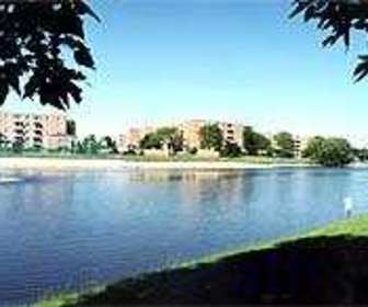 Colonial Village, 60143, IL