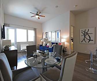 Apartments For Rent In Woodland Hills Ca With Elevator