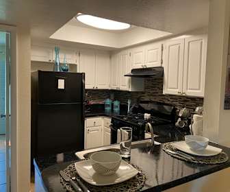Winston Park Apartments for Rent - 148 Apartments - Saint Petersburg, FL | ApartmentGuide.com