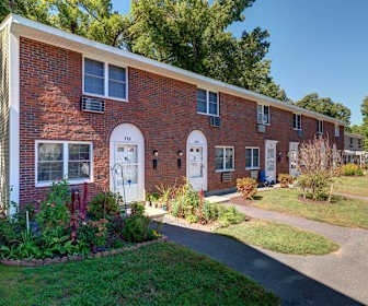 3 Bedroom Apartments For Rent In East Longmeadow Ma 52 Rentals