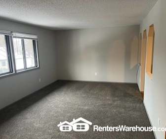 10561 Grouse Cir NW, Coon Rapids, MN