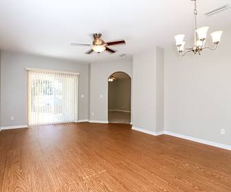 457 Summer Sails Dr, Sydney, FL