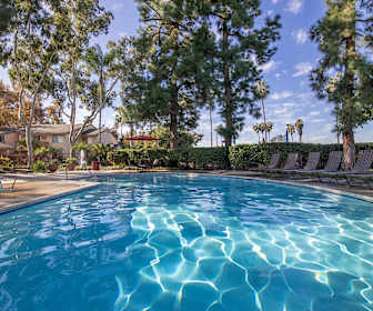 The Lakes Apartments For Rent 151 Apartments Long Beach Ca Apartmentguide Com