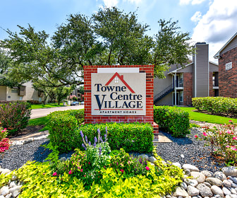 Towne Centre Village, Amberton University, TX