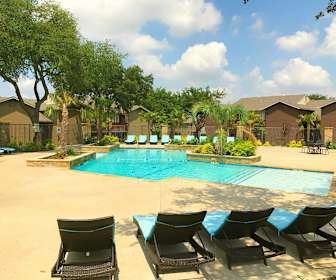 Dolce Living Hometown Apartments North Richland Hills