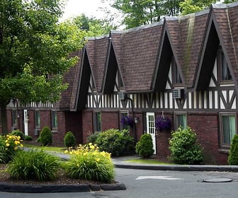 Forest Glen Apartments, Wolfpit Meadows, Westfield, MA