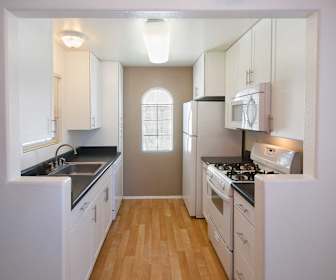Savannah Terrace Sabre Springs 2 Bedroom Apartments For Rent San Diego Ca 36 Rentals