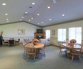 Apartments Under 900 In Liverpool Ny Apartmentguide Com