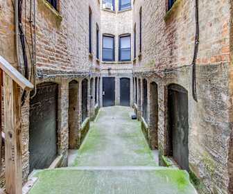 4 Bedroom Apartments For Rent In South Chicago Chicago Illinois 27 Rentals