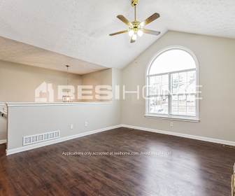 215 N Willow, 30179, GA