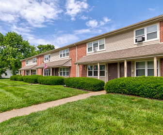 Columbus Crossing Townhomes, Northside Middle School, Columbus, IN