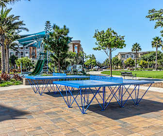 Wagon Wheel Town Square, Oxnard, CA