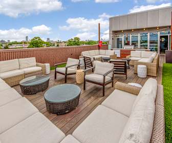 Luxury Apartments For Rent In North Center Chicago Illinois 76 Rentals