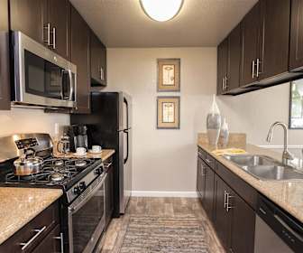 Deer Valley Apartments, Olympus Junior High School, Roseville, CA
