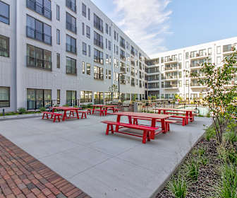 Apartments For Rent In Kansas City Ks 1236 Rentals Apartmentguide Com