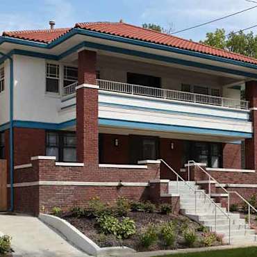 Cleopatra Apartments Kansas City Mo 64109