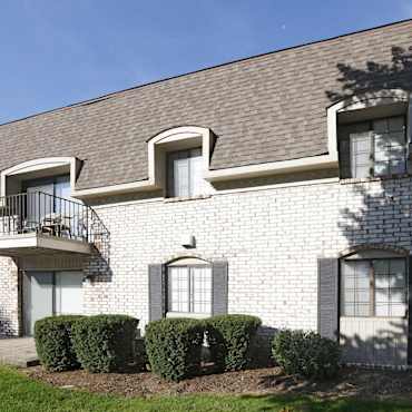 Fallwood Apartments - Indianapolis, IN 46220