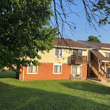 Fox Hill Apartments - Saint Charles, MO 63301