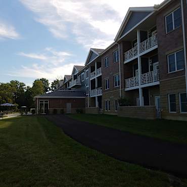 Highland Village Apartments - Highland Heights, KY 41076